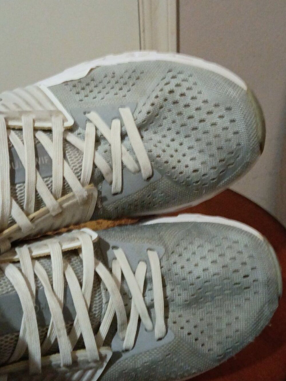 On Cloudswift Women's Sz 7.5 Grey White Cloudtec Running Walking Shoes 41.99579 - Picture 13 of 13